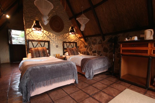 Big Cave Lodge kamer 2 bedden